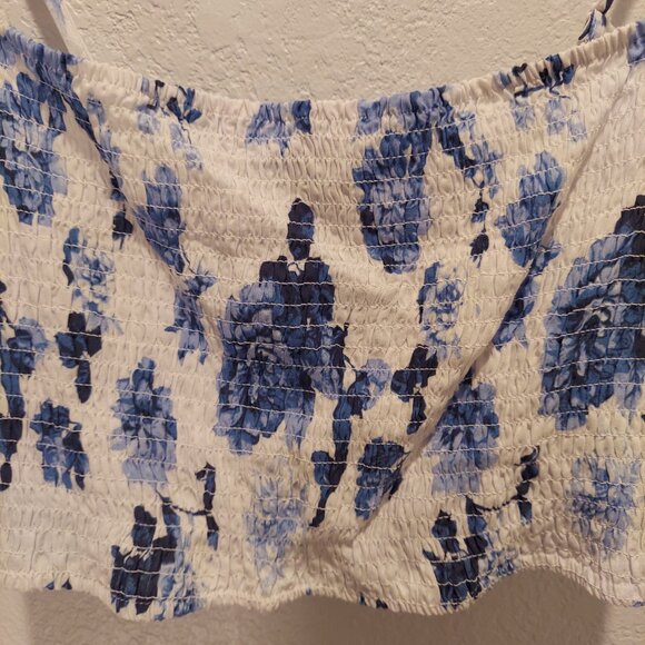 Fifteen Twelve Blue White Smocked Crop Top NWT XXL Boho Summer - Picture 4 of 7